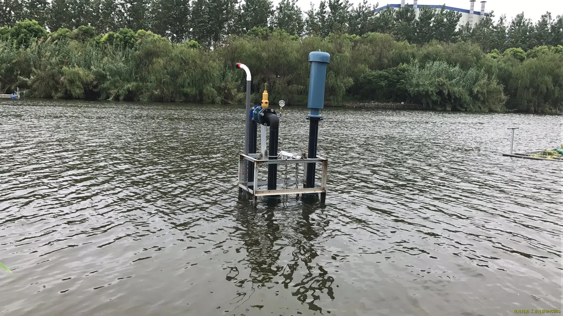 河道治理现场图