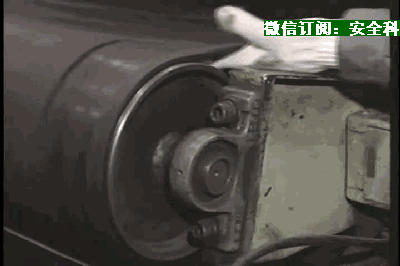 1523581230816a69a079b8b.gif