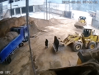 t0105d8cc058c13d982.gif