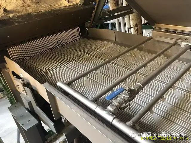 4ba9592ed6c223a2b44aed895d277657.jpg