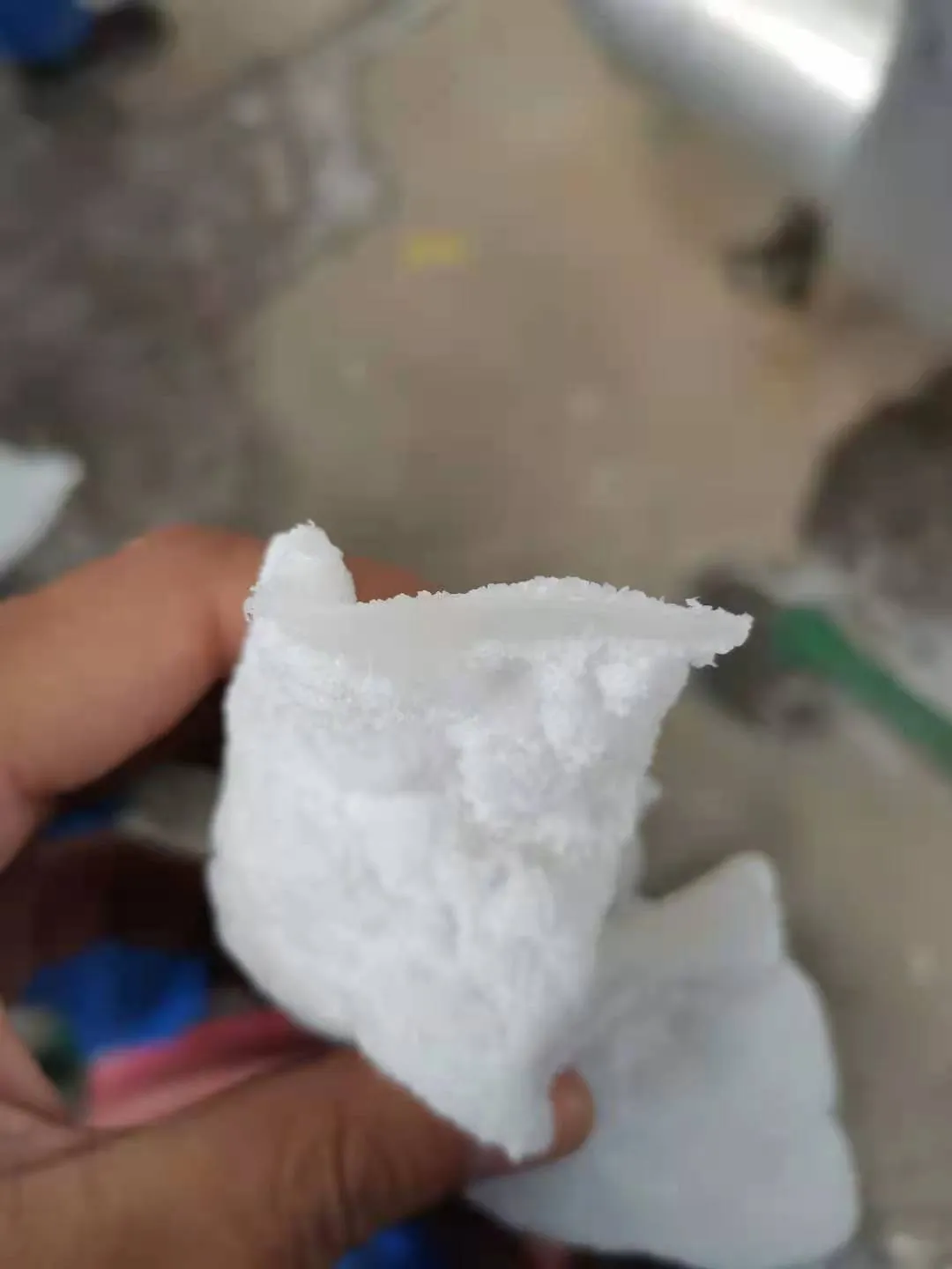 反应器内块料