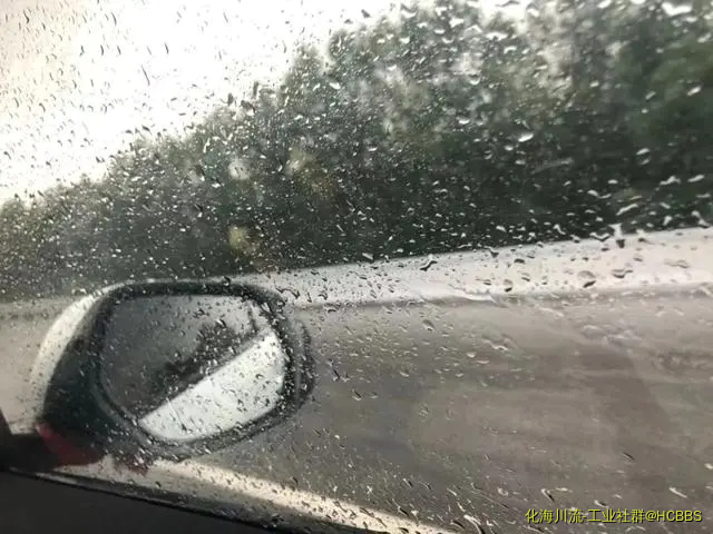 注意！返程或将遇中到大雨+暴雨！河北多地发布冰雹+雷电+暴雨预警！安全第一-1.webp
