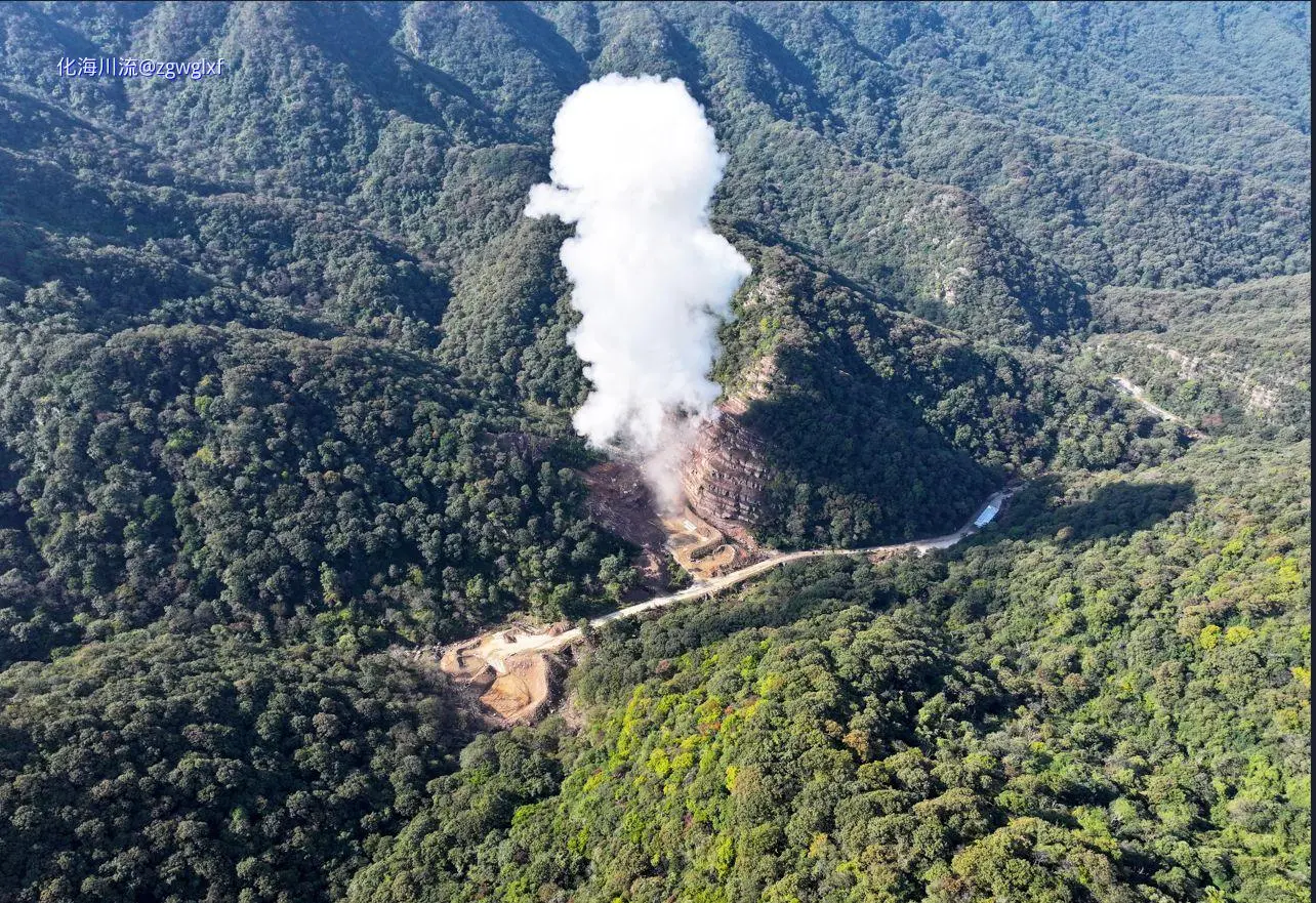 起爆瞬间